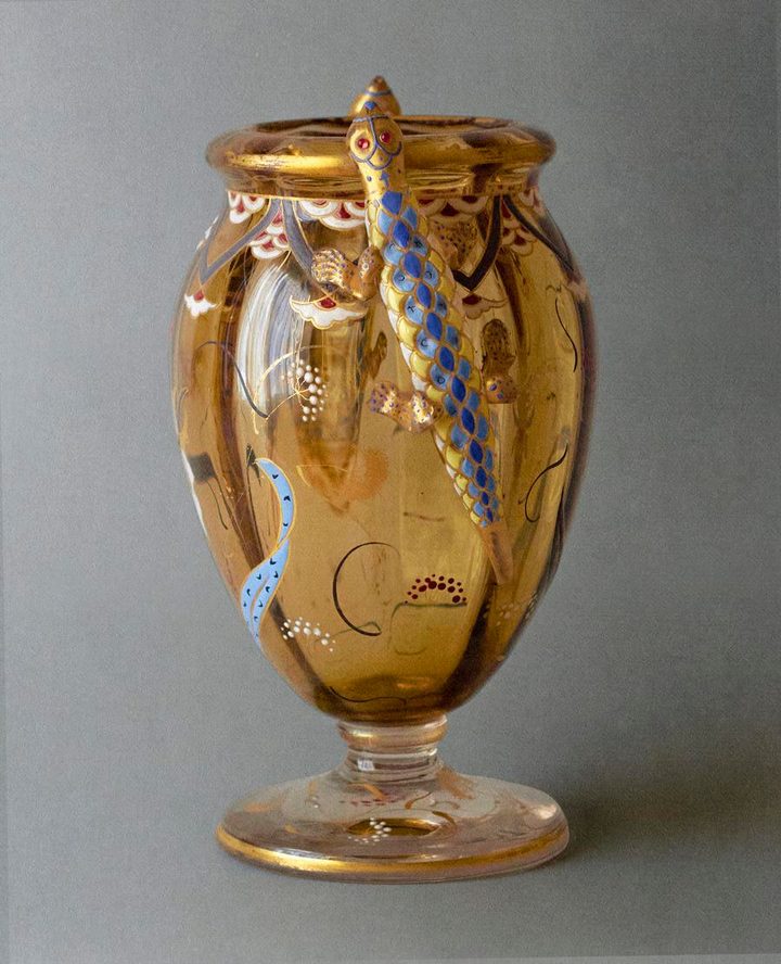 Glass Vase with Applied Geckos