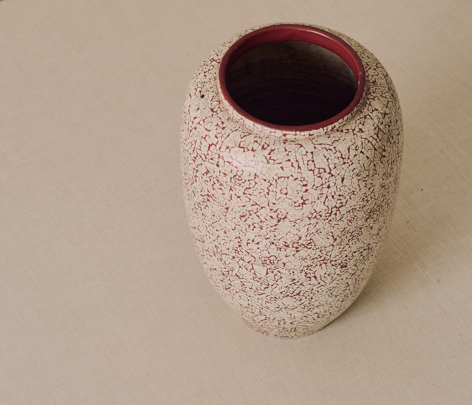Coquille-D'oeuf Ceramic Vase