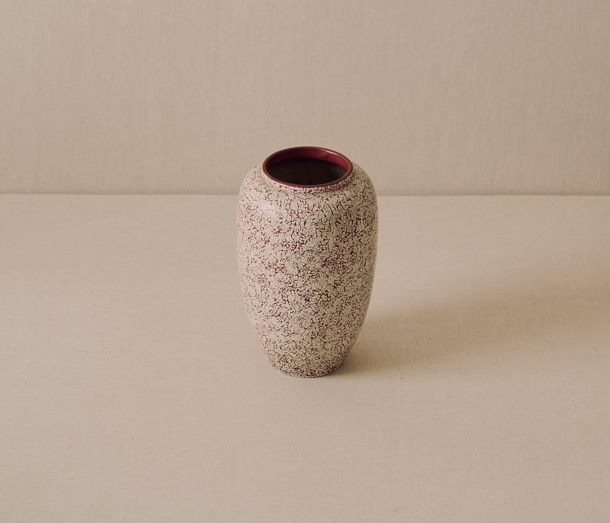 Coquille-D'oeuf Ceramic Vase